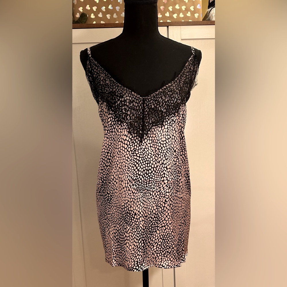 Pyramid Collection Sexy Cami with Lace Trim